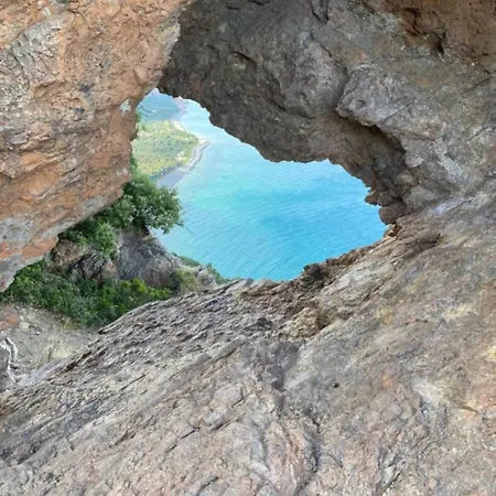Beafe' Ogliastra Con Piscina