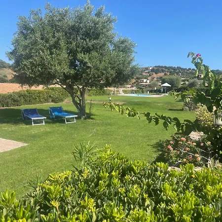 Vakantiehuis Beafe' Ogliastra Con Piscina